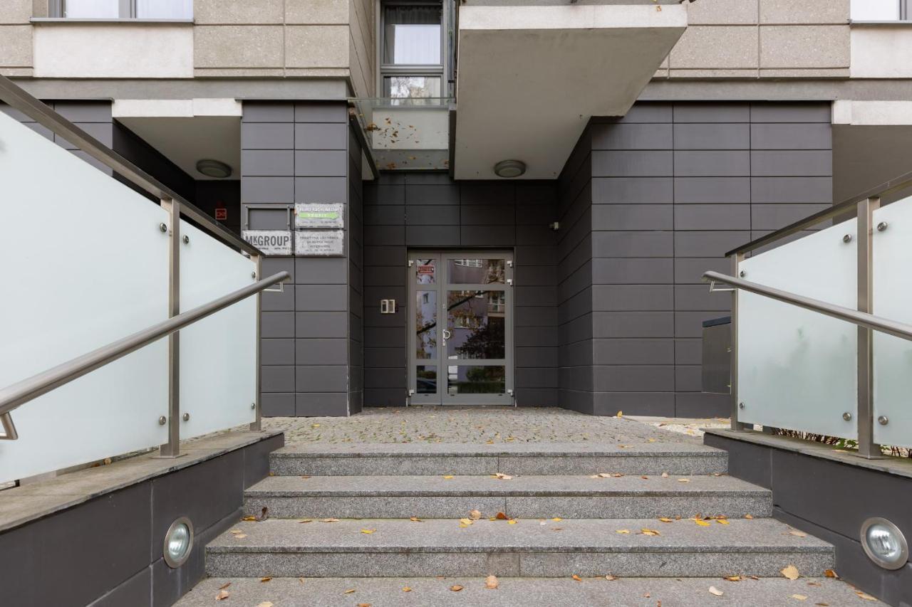 Warsaw Srodmiescie Riverside Three-Bedroom Apartment By Renters Exterior foto